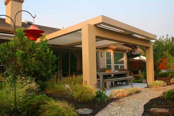 lattice patio cover with extruded posts installed in Roseville, CA