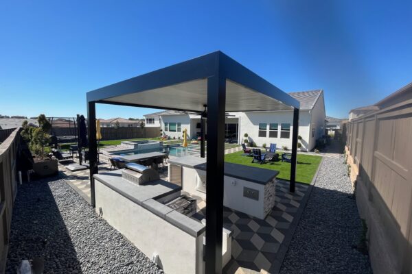 Clean-lined aluminum posts installed on modern outdoor patio in Woodland, CA